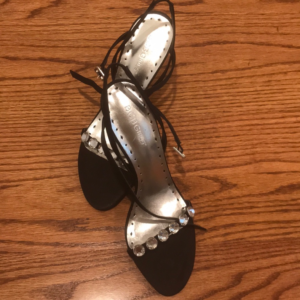 New BCBG ankle strap sandal black 7.5